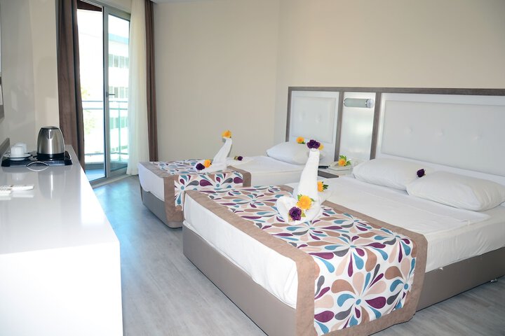 Room 10 of 61