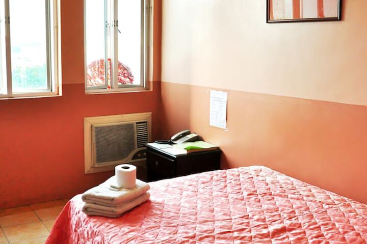 Room 10 of 50