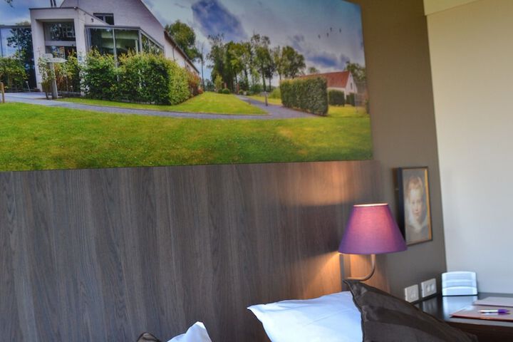 Room 10 of 63