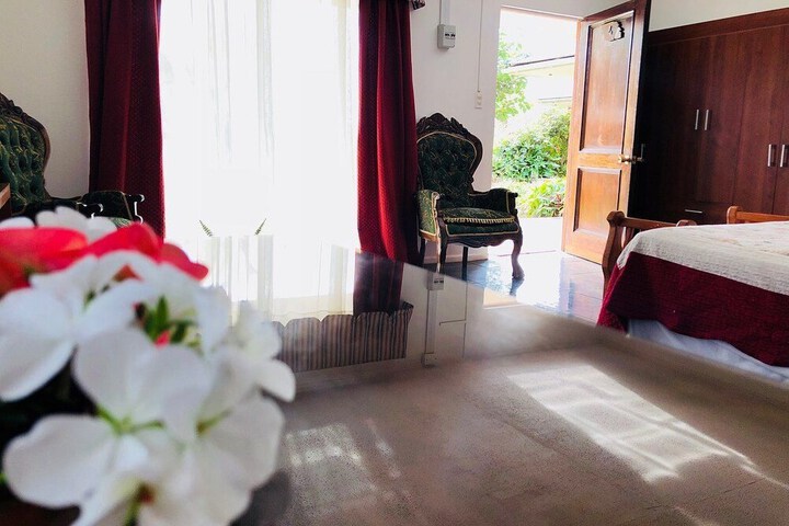 Room 7 of 27