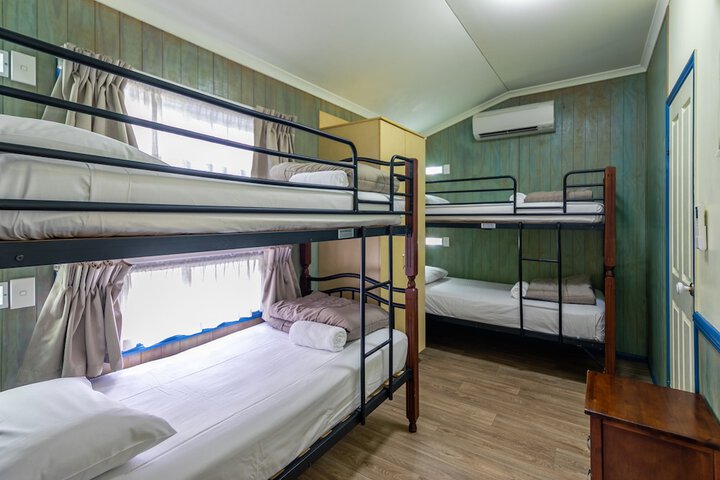Room 14 of 126