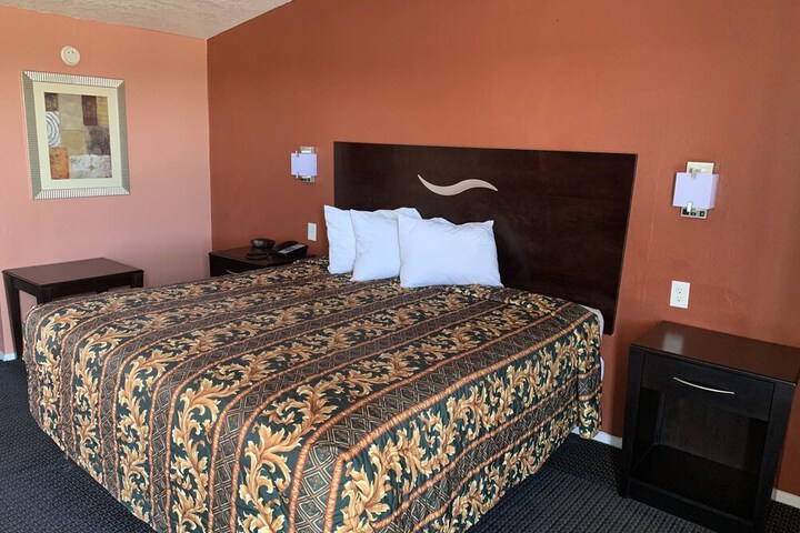 Room 3 of 6
