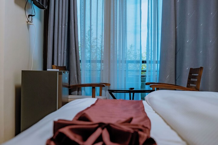 Room 28 of 57