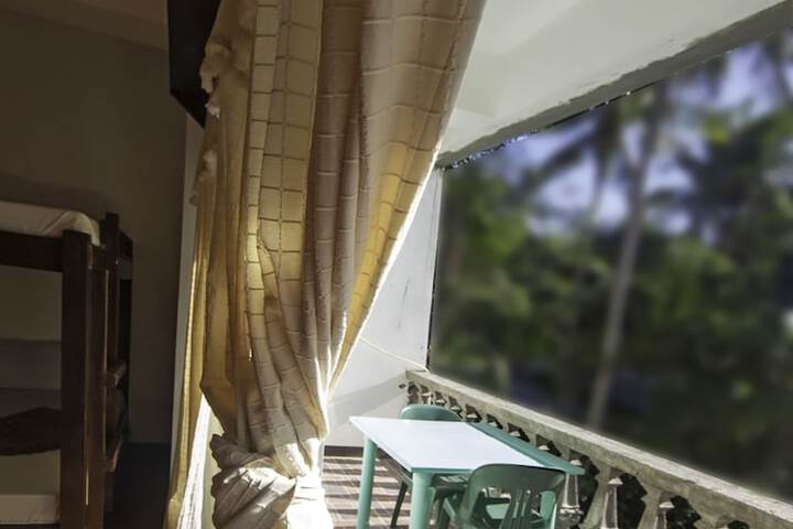 Room 5 of 85