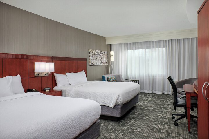 Room 4 of 23