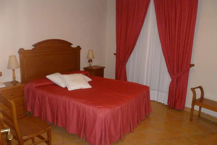 Room 6 of 48