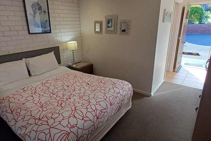 Room 43 of 95