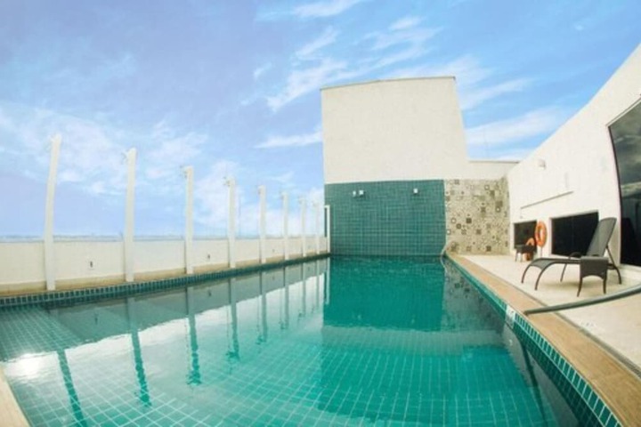 Pool 38 of 76