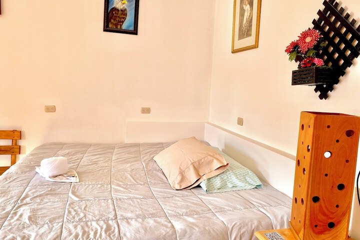 Room 3 of 37