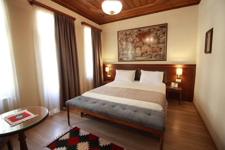 Room 54 of 118