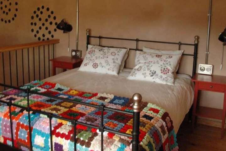 Room 4 of 40
