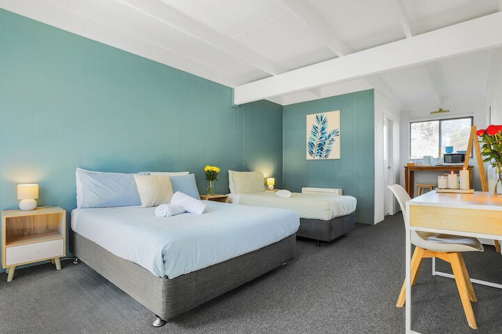 Room 2 of 14