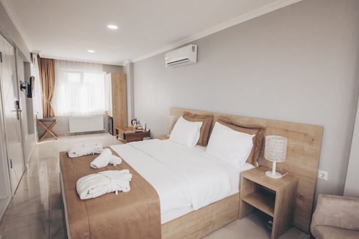 Room 4 of 42