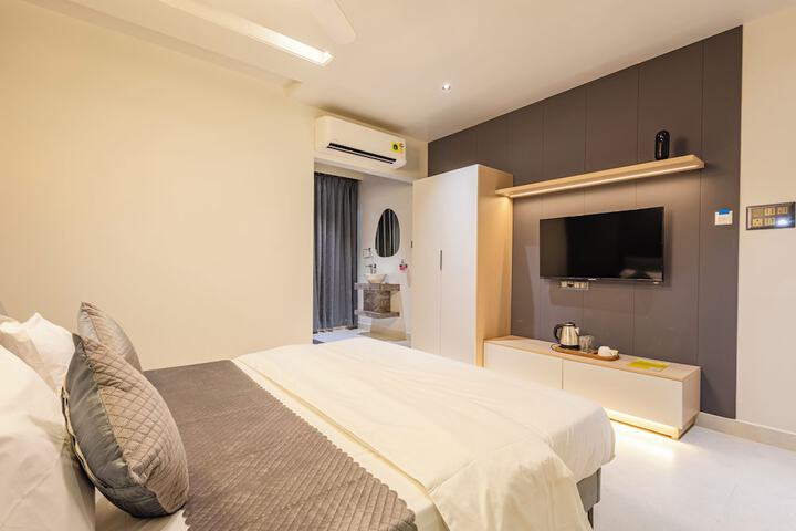 Room 5 of 35