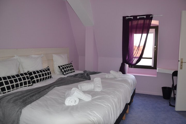 Room 8 of 52