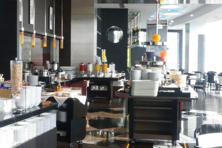 Breakfast/Coffee Service 22 of 62