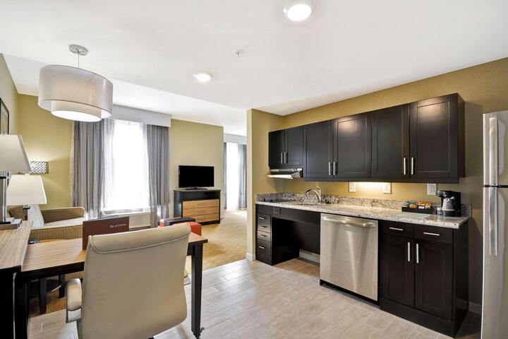1 King Bed Studio Suite (7 of 19)