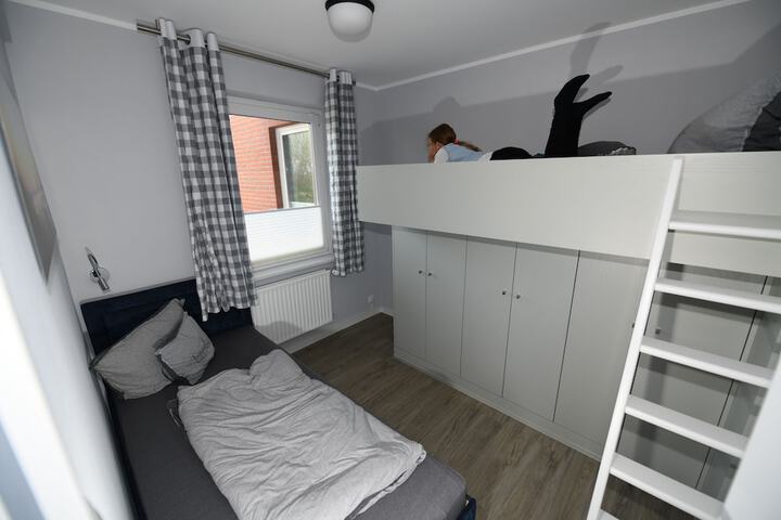 Room 17 of 75