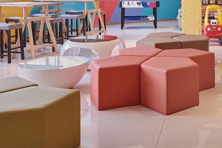 Hotel Interior 6 of 31