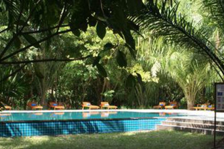 Pool 81 of 107