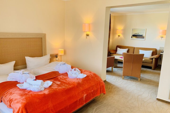 Room 5 of 49