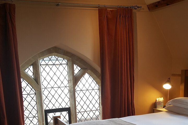 Room 8 of 42