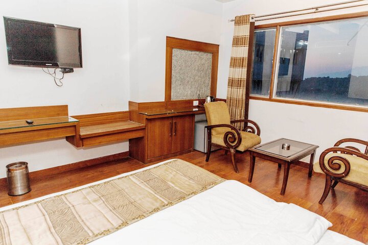 Room 19 of 90