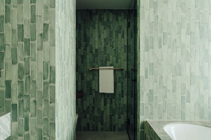 Room 62 of 94