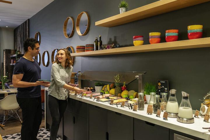 Breakfast area