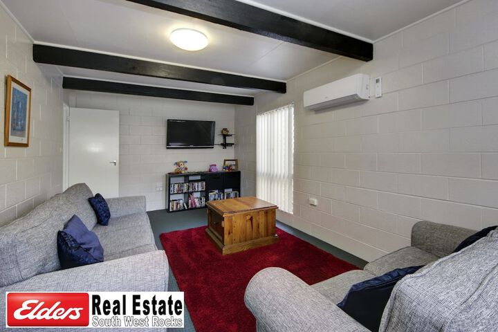 Room 8 of 17