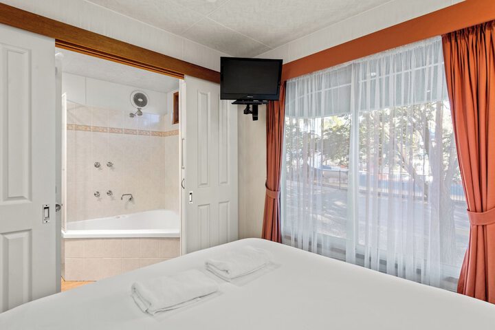 Room 14 of 150