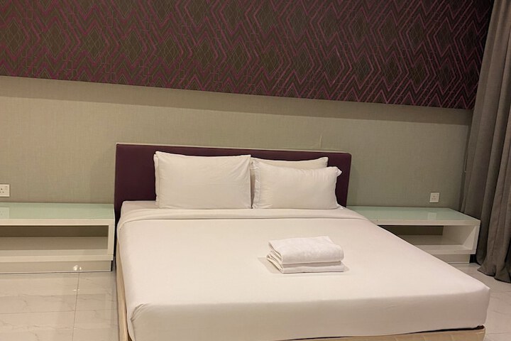 Room 19 of 113