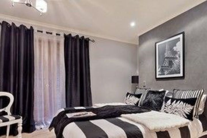 Room 3 of 6