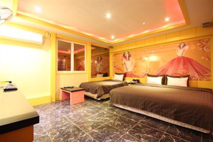Suite Room