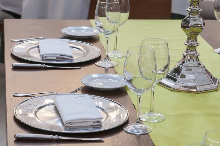 Dining 31 of 106