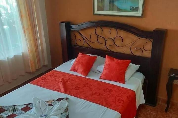 Room 3 of 38