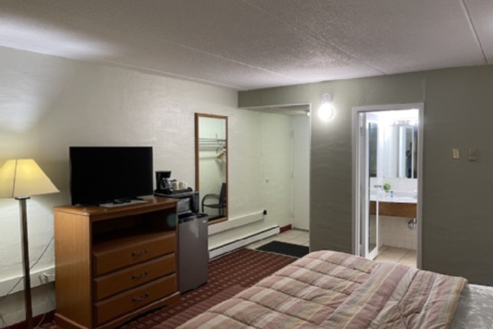 Room 108 of 228