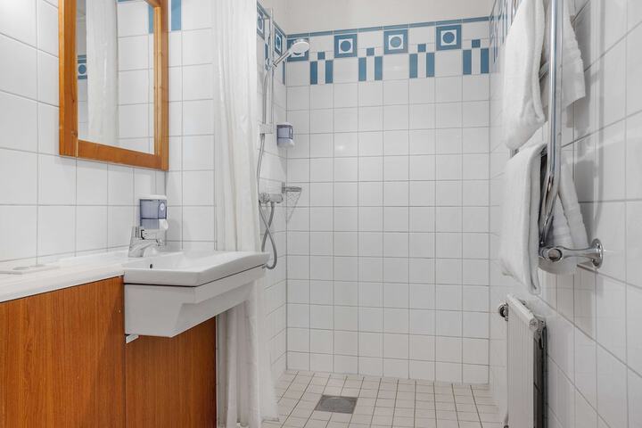 Bath Interior