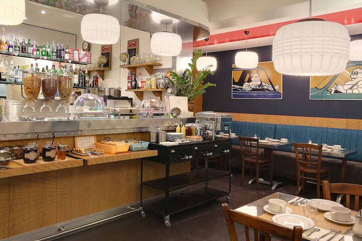 Dining 45 of 56