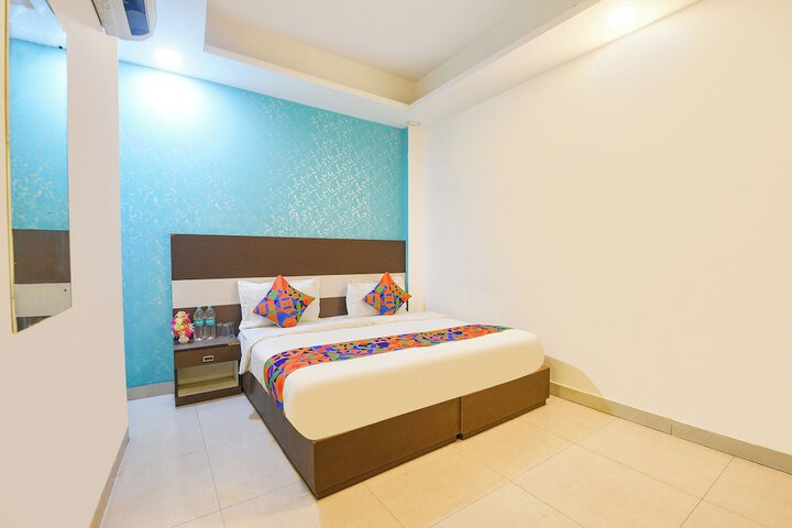 Room 15 of 39
