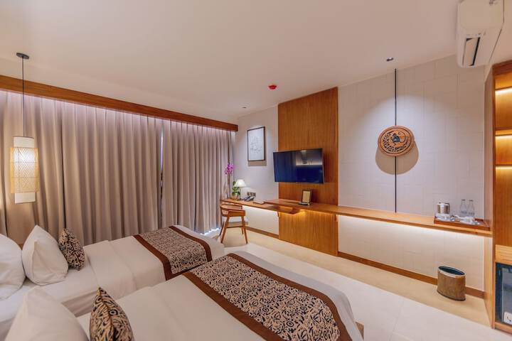 Room 26 of 101