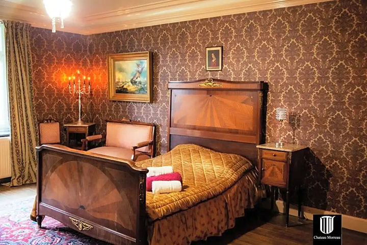 Room 5 of 21
