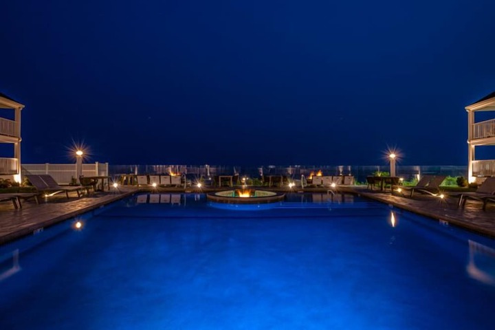 Pool 23 of 44