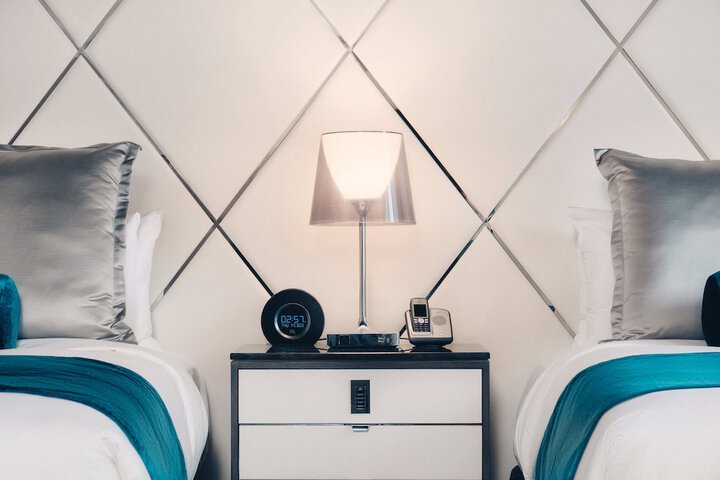 Room 15 of 140
