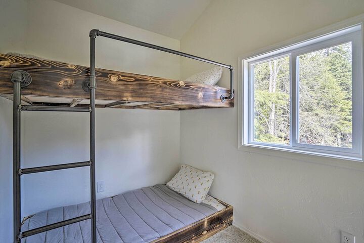 Room 3 of 34
