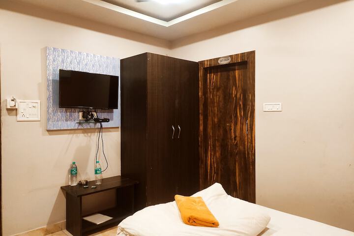 Room 20 of 32