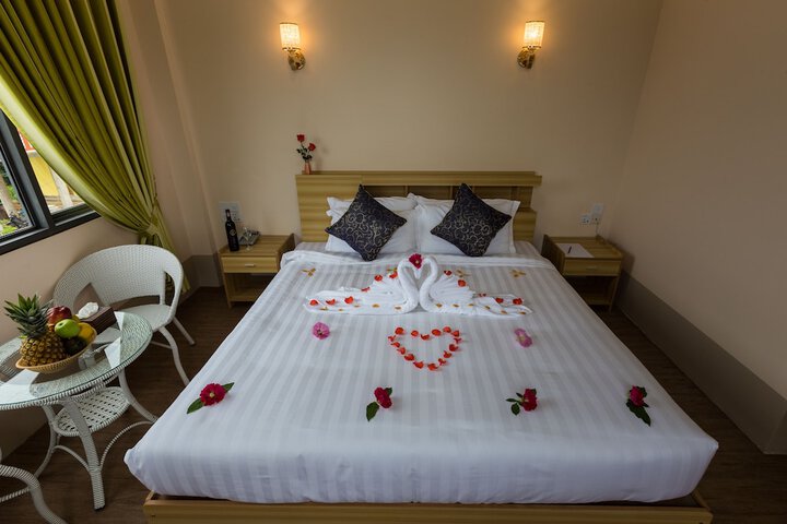 Room 4 of 22