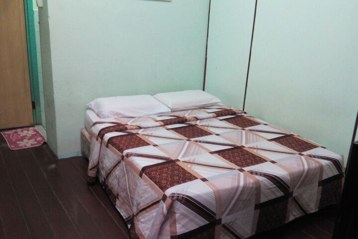 Room 13 of 64