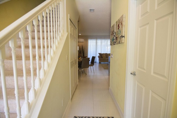 Room 20 of 49