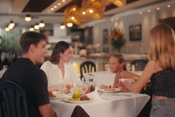 Dining 76 of 120
